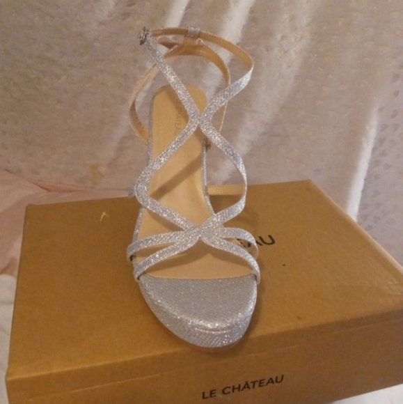 Le chateau silver sparkly dress shoes for Christmas - Picture 5 of 7